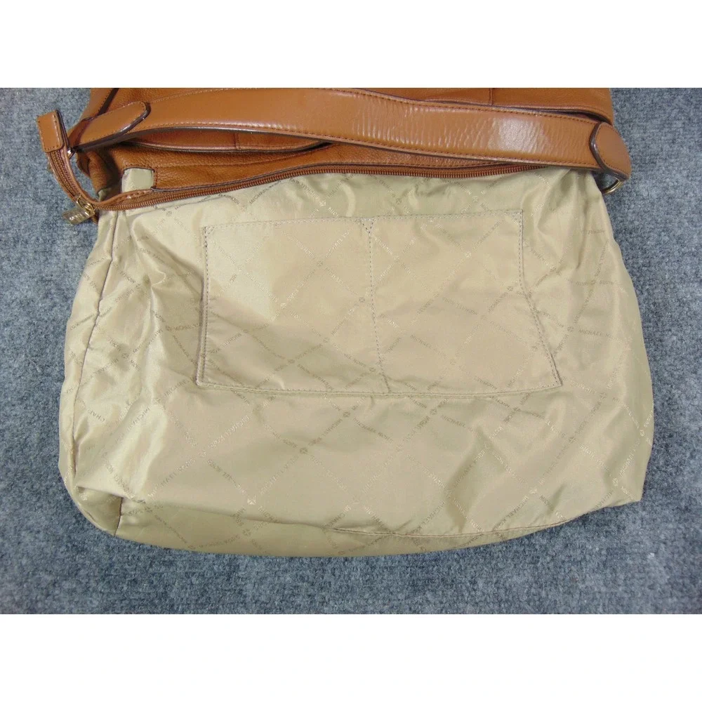 Michael Kors Bedford Purse‎ Brown Pebbled Leather Shoulder Bag Zip Top